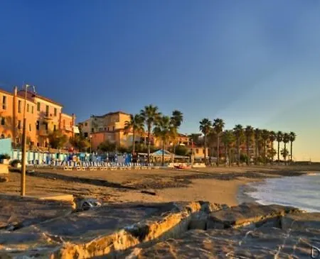 Casa Mora - Relax A 5 Minuti Dal Mare アパート Civezza